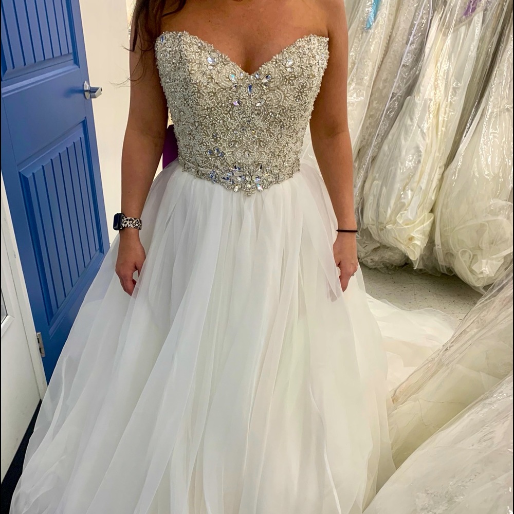 Maggie Sottero Size 14 wedding dress! New with tags!